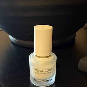Iris & Romeo Skin Cocoon Barrier Glow Serum - used